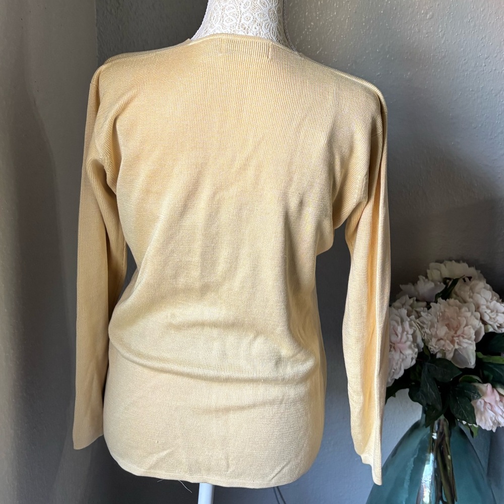 100% Silk Light Yellow V-Neck Button-Front Cardigan Sweater - Picture 3 of 5